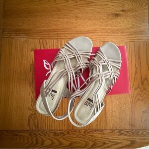 IMPO Simply Noelle Rant Taupe Strappy Sandals 8M Wedge Soft Elastic